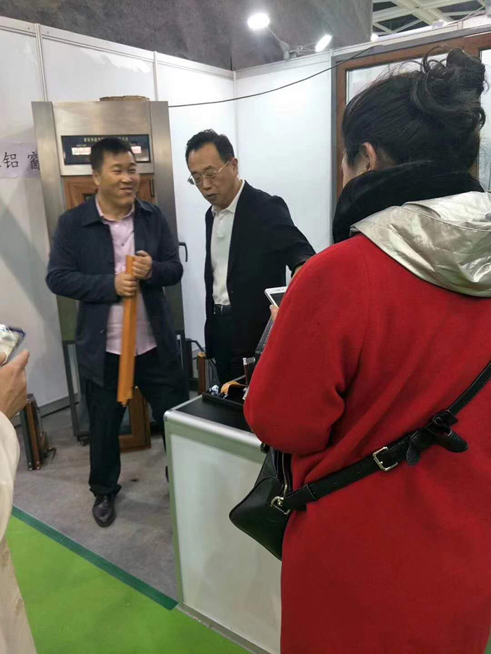 鞍山市天乙门窗无限公司参展2018中国国际沈阳门窗幕墙博览会(图3)